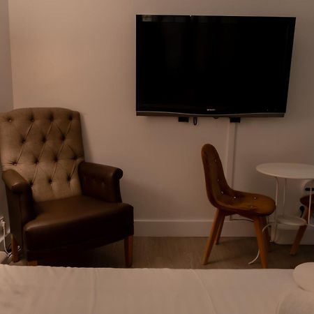 Residence Peace Le Bourget Bagian luar foto