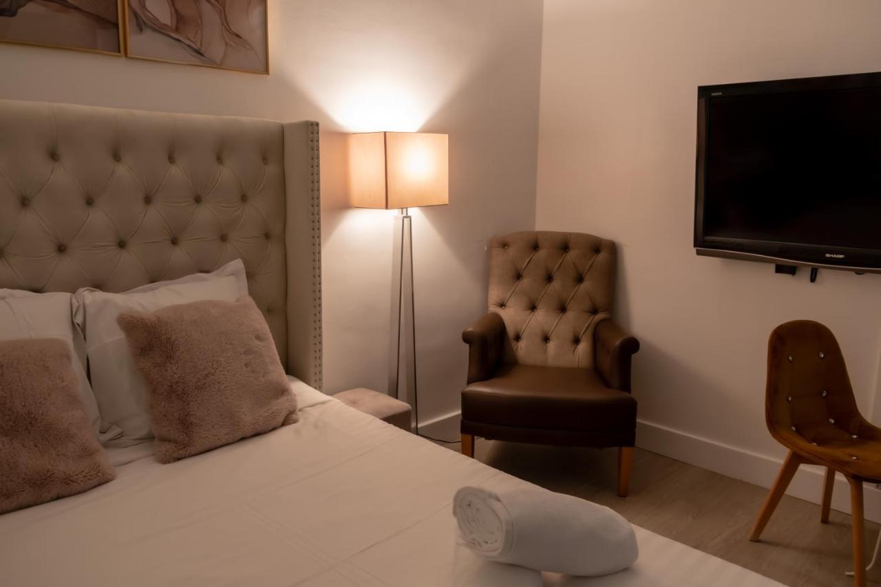 Residence Peace Le Bourget Bagian luar foto