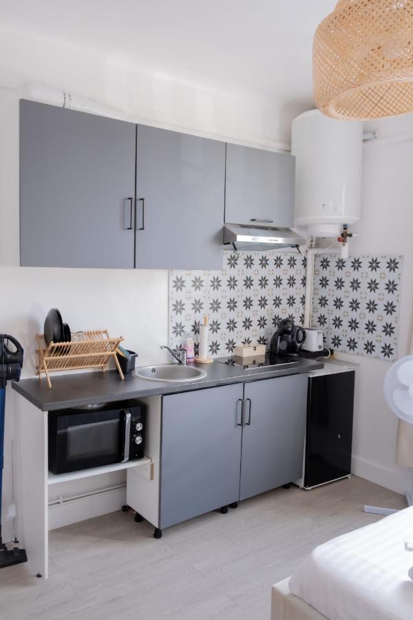 Residence Peace Le Bourget Bagian luar foto
