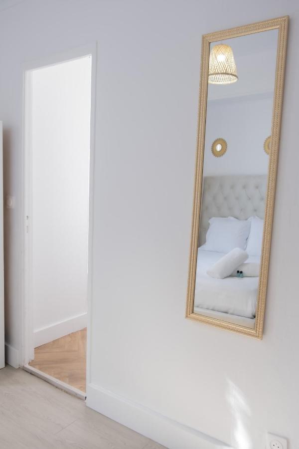 Residence Peace Le Bourget Bagian luar foto