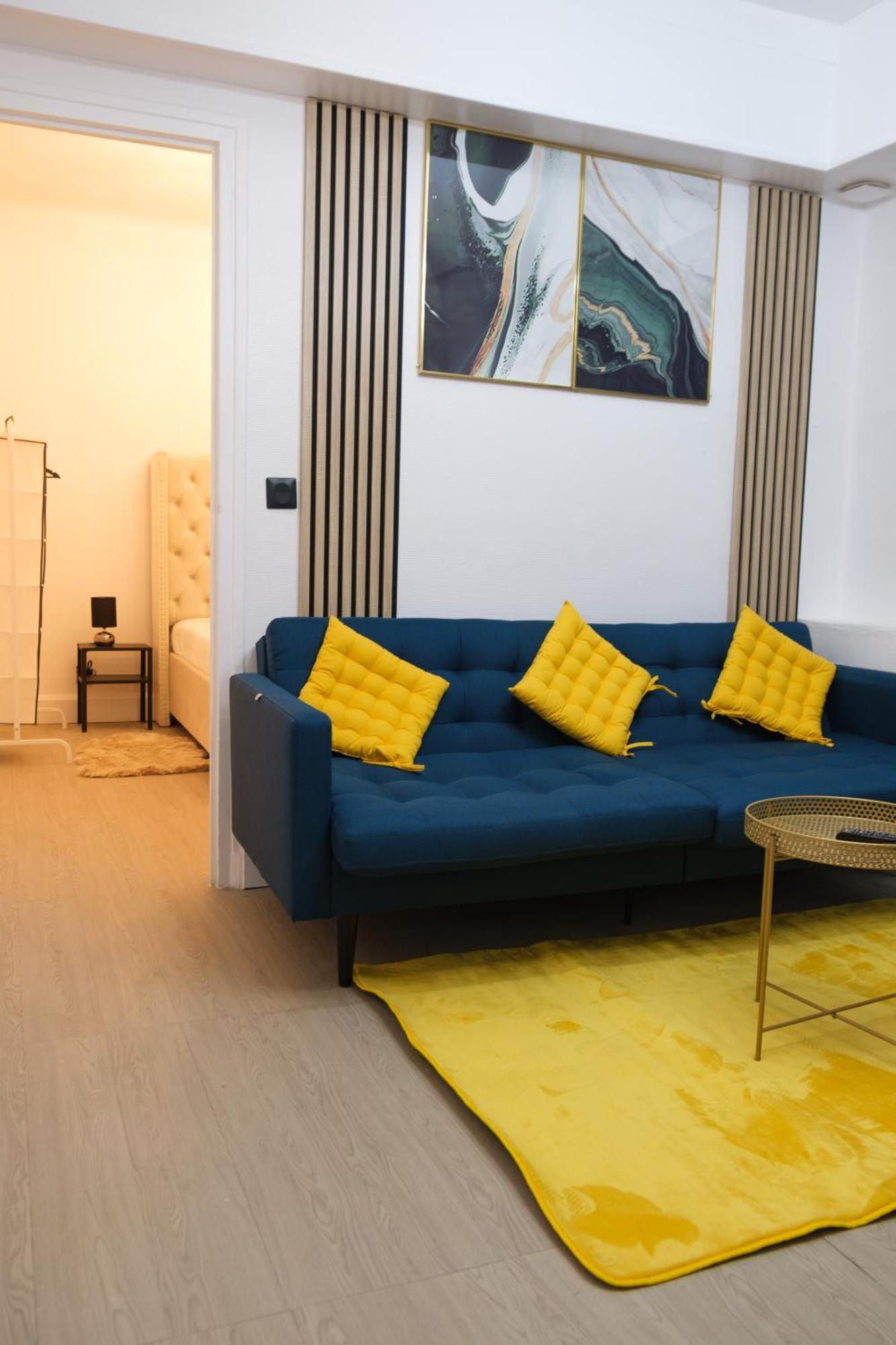 Residence Peace Le Bourget Bagian luar foto