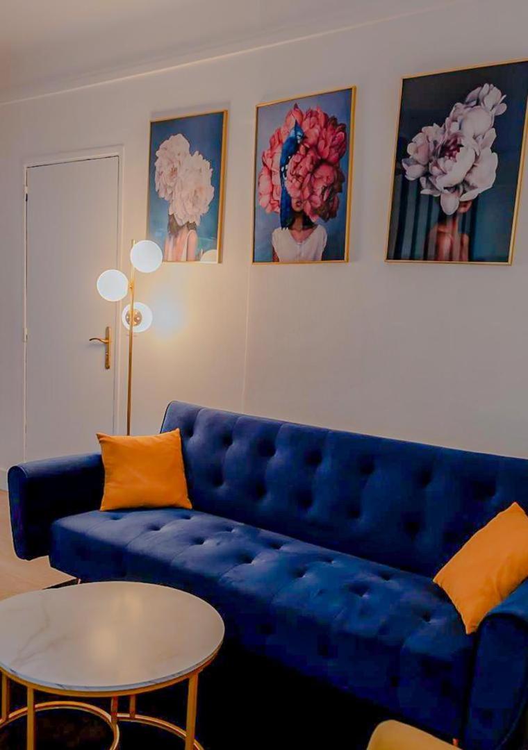 Residence Peace Le Bourget Bagian luar foto